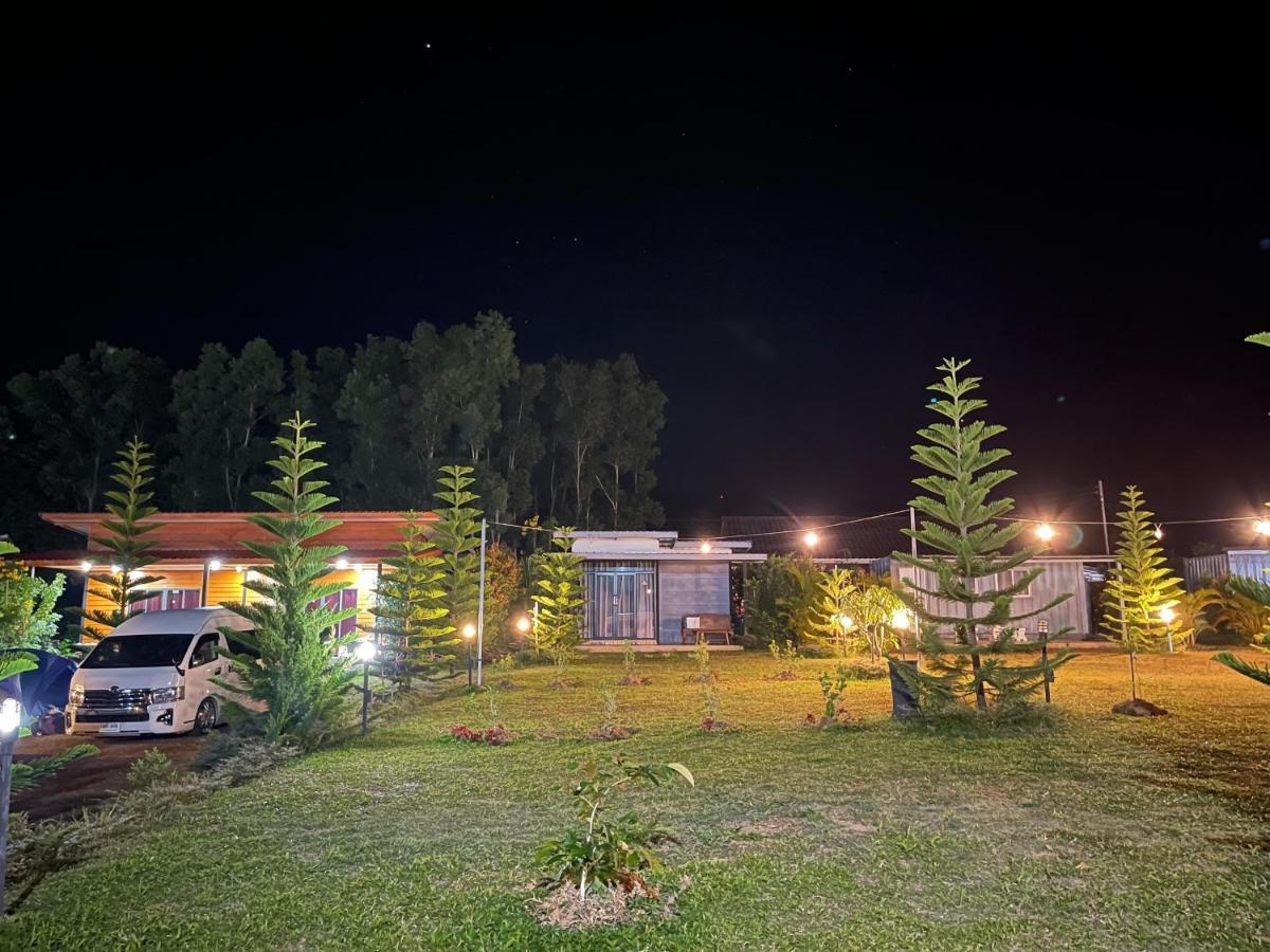 น็อคดาวน์ Hotell Khao Kho Eksteriør bilde